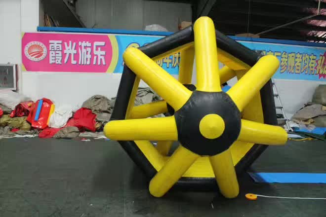 南平充气水上滚筒球